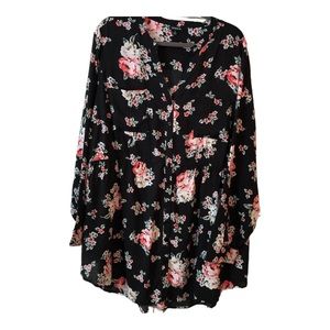 Torrid button front red green black floral blouse 3x